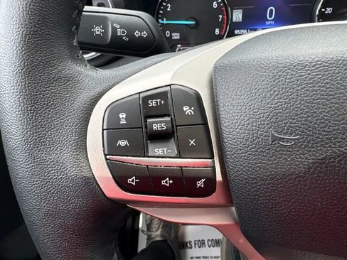 Used 2024 Ford Explorer XLT w/ Equipment Group 202A AWD/4WD image 18