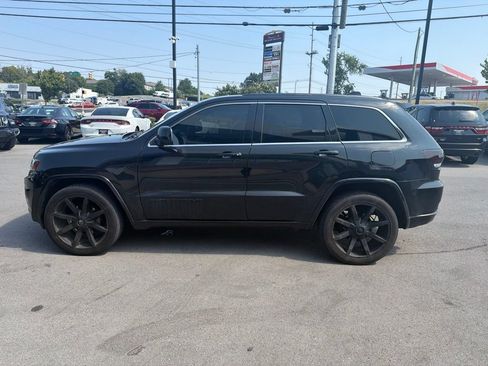 Used 2014 Jeep Grand Cherokee Altitude AWD/4WD image 12