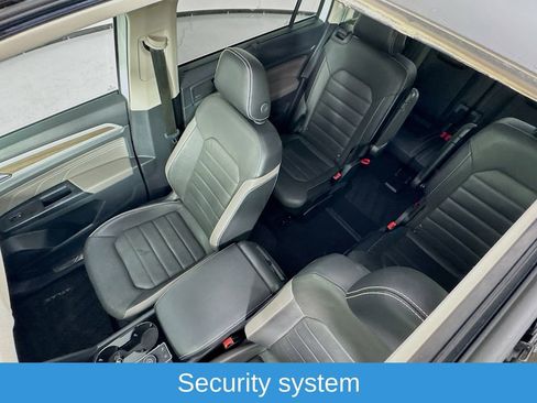 Used 2021 Volkswagen Atlas SEL Premium image 26