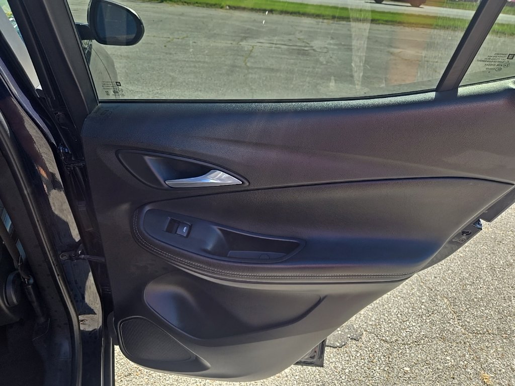 Used 2020 Buick Encore GX Select AWD/4WD image 20