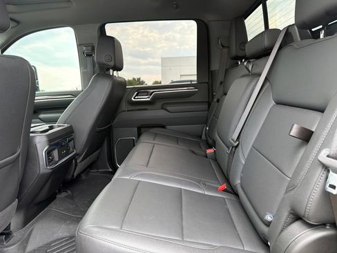 Used 2025 Chevrolet Silverado 2500 LTZ w/ Trail Boss Package AWD/4WD image 11