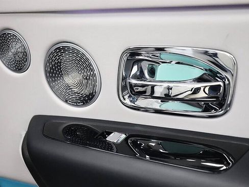Used 2022 Rolls-Royce Cullinan w/ Cullinan Package AWD/4WD image 22