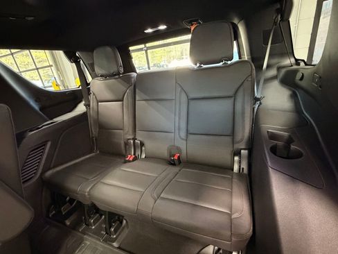 Used 2023 Chevrolet Tahoe High Country AWD/4WD image 18