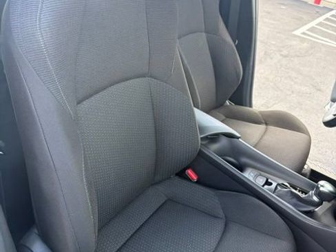 Used 2019 Toyota C-HR LE FWD image 21