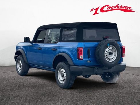 New 2025 Ford Bronco Base image 4