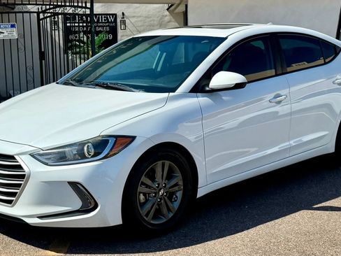 Used 2018 Hyundai Elantra Value Edition FWD image 2