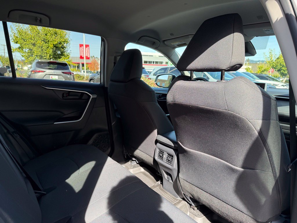 Certified 2024 Toyota RAV4 LE AWD/4WD image 19