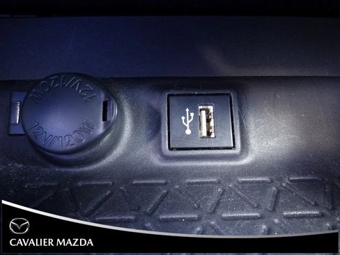 Used 2024 Toyota RAV4 XLE image 29