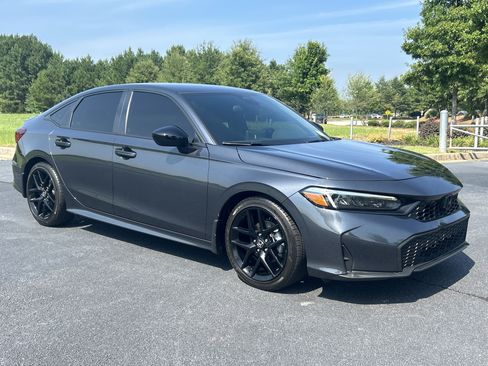 Used 2025 Honda Civic Sport image 2