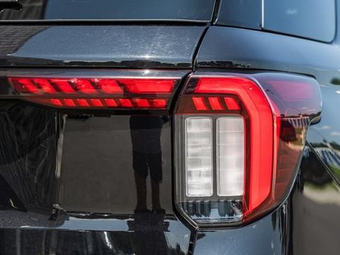 Used 2026 Ford Explorer ST-Line AWD/4WD image 8