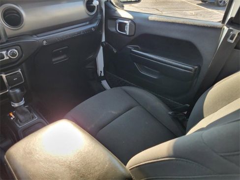 Used 2021 Jeep Wrangler Unlimited Sport image 16