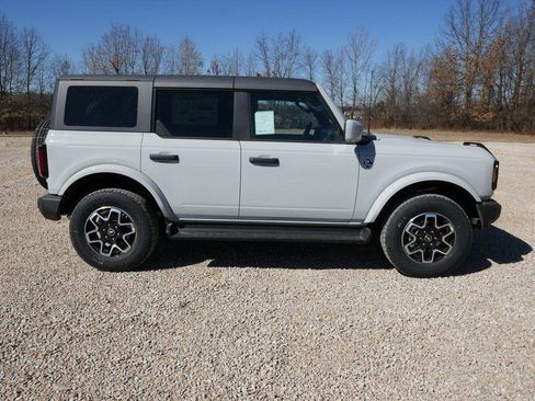 New 2026 Ford Bronco Outer Banks image 3