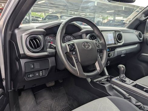 Used 2023 Toyota Tacoma TRD Sport AWD/4WD image 4