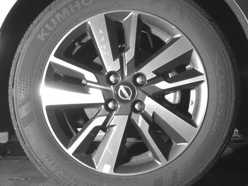 Used 2025 Nissan Versa SV FWD image 13