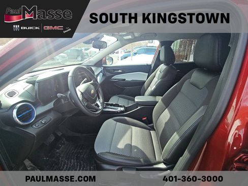 Certified 2024 Chevrolet Trax LT w/ Driver Confidence Package image 5