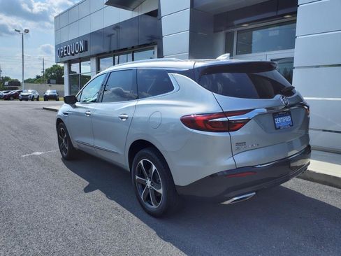 Used 2021 Buick Enclave Essence w/ Sport Touring Edition image 7