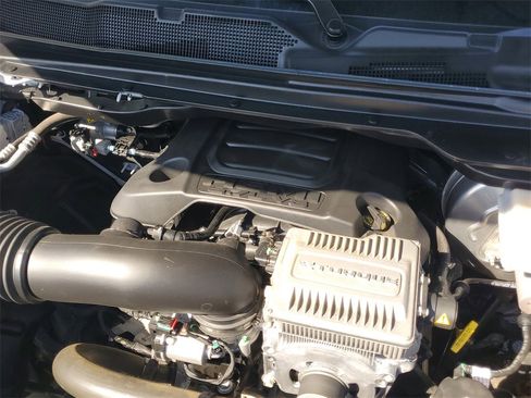 Used 2022 RAM 1500 Laramie image 9