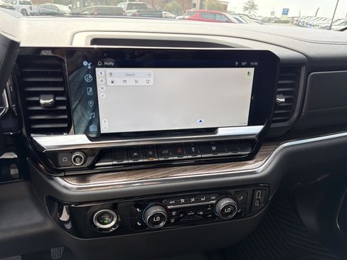 Used 2024 Chevrolet Silverado 1500 LT image 26