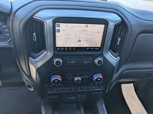 Used 2022 GMC Sierra 1500 SLT w/ SLT Premium Plus Package AWD/4WD image 14
