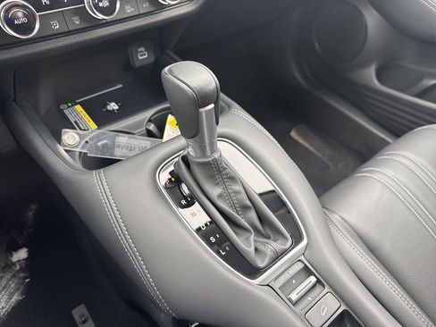 Certified 2023 Honda HR-V EX-L image 32