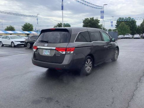 Used 2016 Honda Odyssey SE image 7