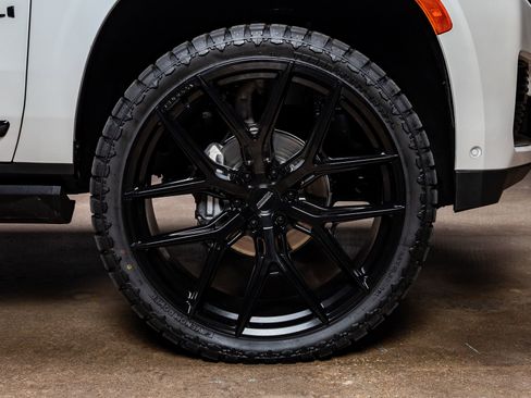 Used 2024 GMC Yukon Denali Ultimate image 12