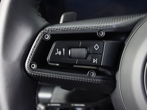 Used 2025 Porsche 911 Carrera GTS image 25