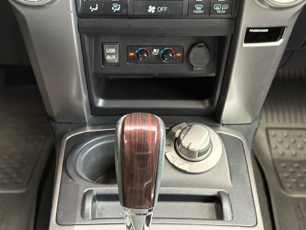 Used 2018 Toyota 4Runner Limited AWD/4WD image 34