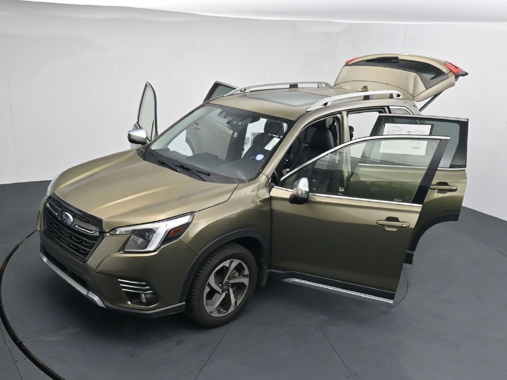 Used 2022 Subaru Forester Touring AWD/4WD image 26