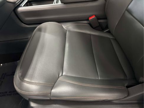 Used 2025 Ford Expedition Active RWD image 31