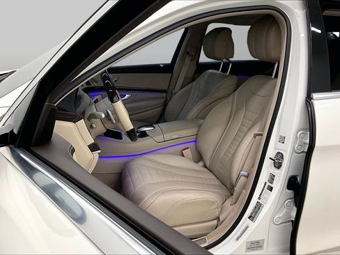 Used 2019 Mercedes-Benz S 560 Sedan image 8