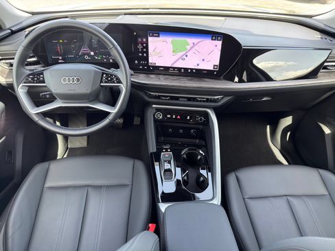 Used 2025 Audi Q5 Premium w/ Premium Plus AWD/4WD image 27