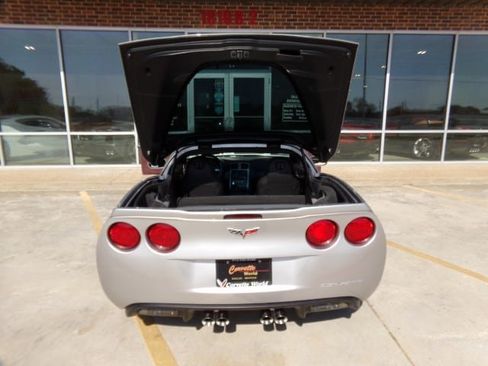 Used 2006 Chevrolet Corvette Coupe RWD image 10