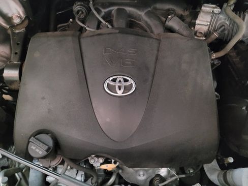 Used 2019 Toyota Highlander XLE image 30