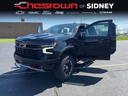 Used 2024 Chevrolet Silverado 1500 ZR2 w/ Technology Package image 13
