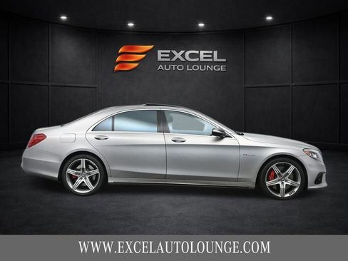 Used 2017 Mercedes-Benz S 63 AMG S 63 AMG w/ Carbon Fiber Exterior Package image 7