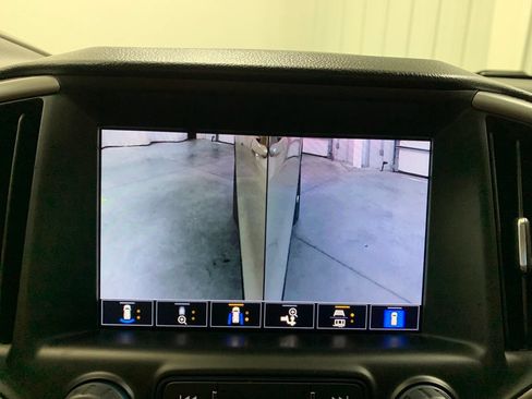 Used 2022 GMC Terrain AT4 w/ Infotainment Package II AWD/4WD image 13