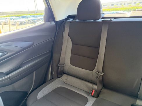 Used 2025 Chevrolet TrailBlazer LT image 37
