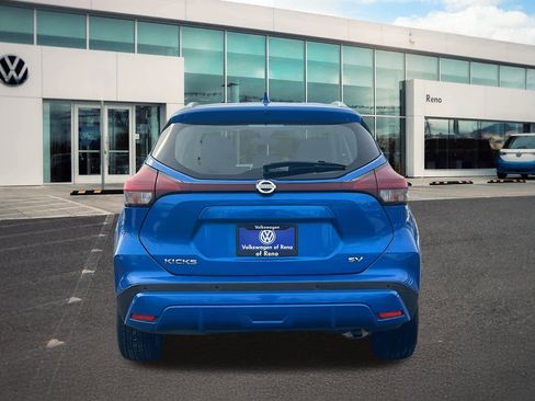 Used 2021 Nissan Kicks SV image 6