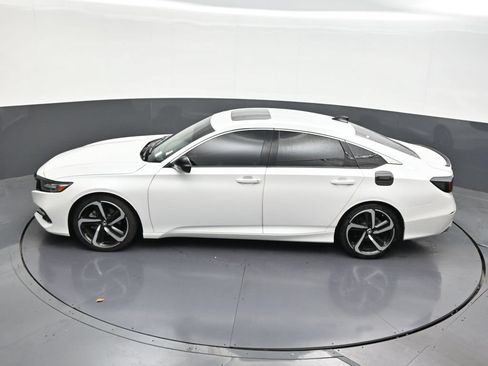 Used 2022 Honda Accord Sport image 15