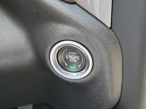 Used 2024 Chevrolet Silverado 1500 Custom RWD image 11