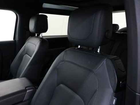 Used 2023 Land Rover Defender 90 V8 image 81