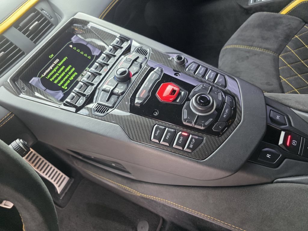 Used 2018 Lamborghini Aventador S AWD/4WD image 43