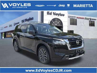 Used 2024 Nissan Pathfinder SL w/ SL Premium Package