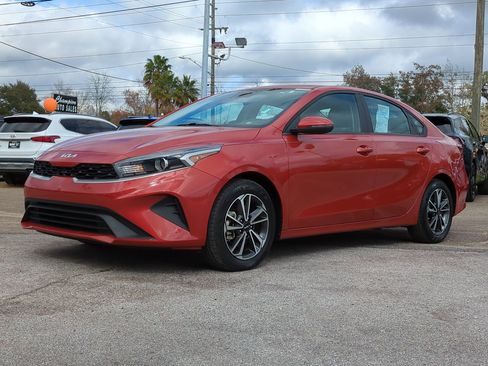 Certified 2022 Kia Forte LXS w/ LXS Technology Package image 2