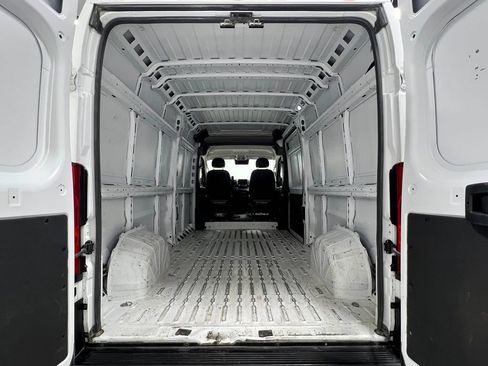 Used 2023 RAM ProMaster 2500 FWD image 25