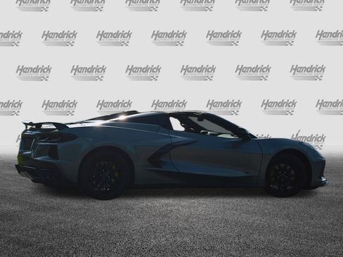 Used 2023 Chevrolet Corvette Stingray Premium Conv w/ Z51 Performance Package RWD image 5