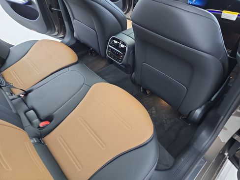 New 2026 Mercedes-Benz E 53 AMG e 4MATIC Sedan image 11