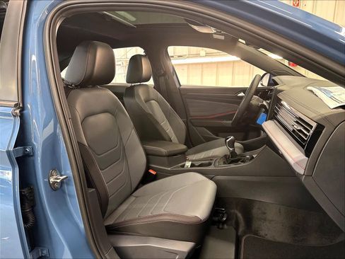 New 2026 Volkswagen Jetta GLI Autobahn FWD image 11