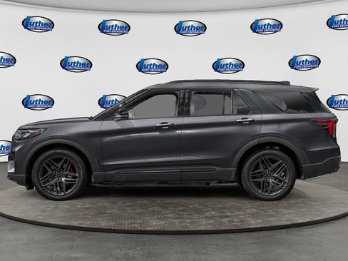 Used 2025 Ford Explorer ST AWD/4WD image 3